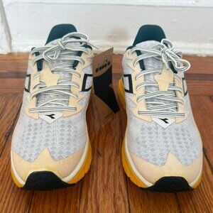 Diadora Equipe Nucleo Running Sneaker 7.5M/8.5W